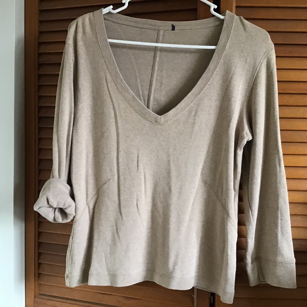 Cotton T medium neutral tan  v neck